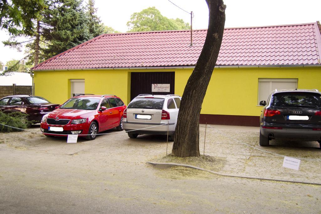 Csongradi Vendegvaro Apartmanok, Szarka Haz Bagian luar foto