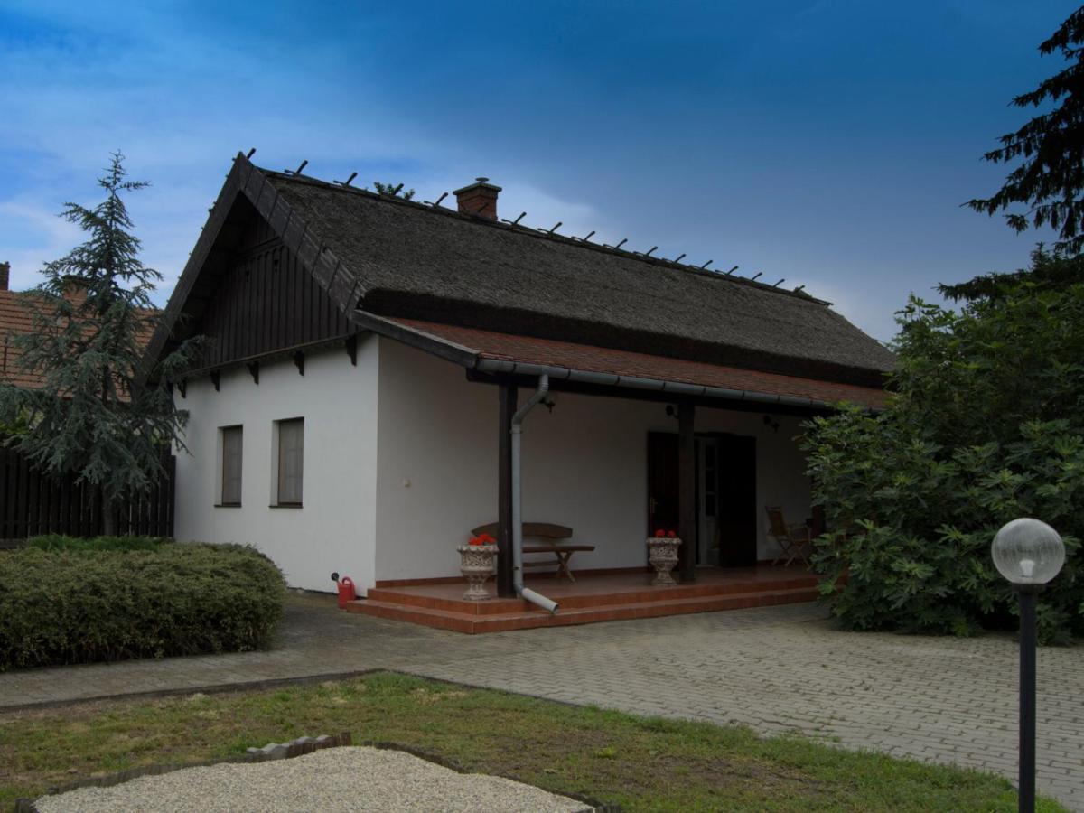 Csongradi Vendegvaro Apartmanok, Szarka Haz Bagian luar foto
